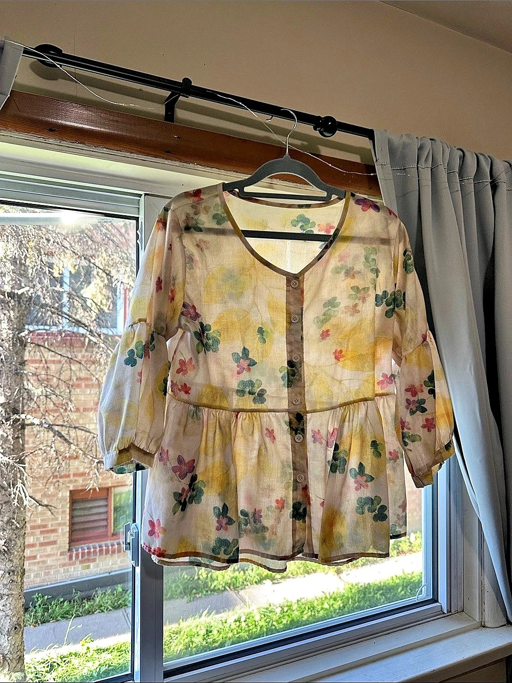 Floral Blouse Yellow & Green Size Small (Fits Medium)